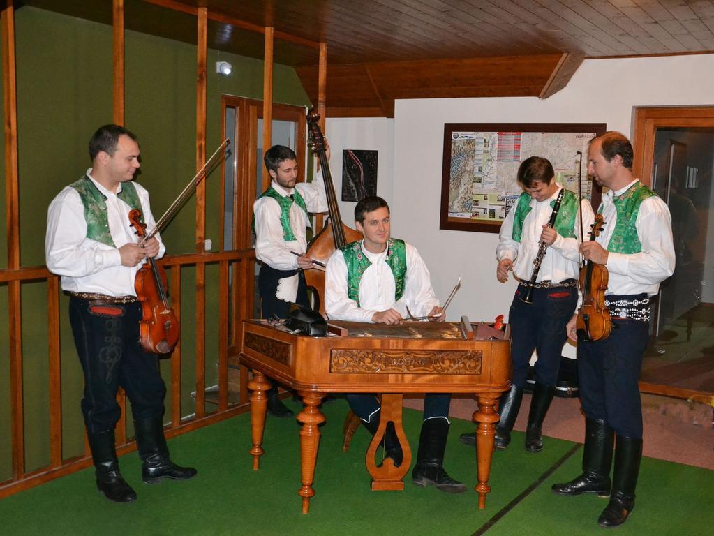 Penzion Pod Vapenkami Strážnice Dış mekan fotoğraf
